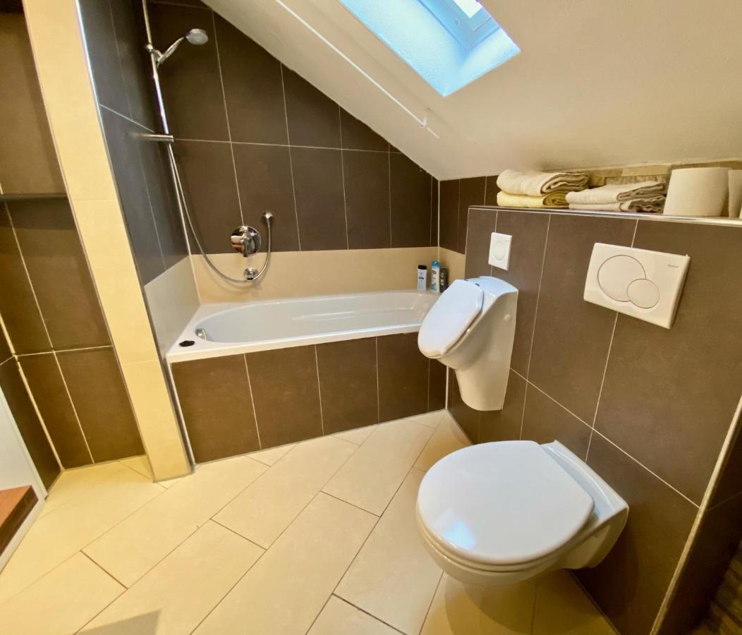Apartament Wohnen Ueber Den Daechern Von Ravensburg, Stadtnah, Kamin, Klima Zewnętrze zdjęcie